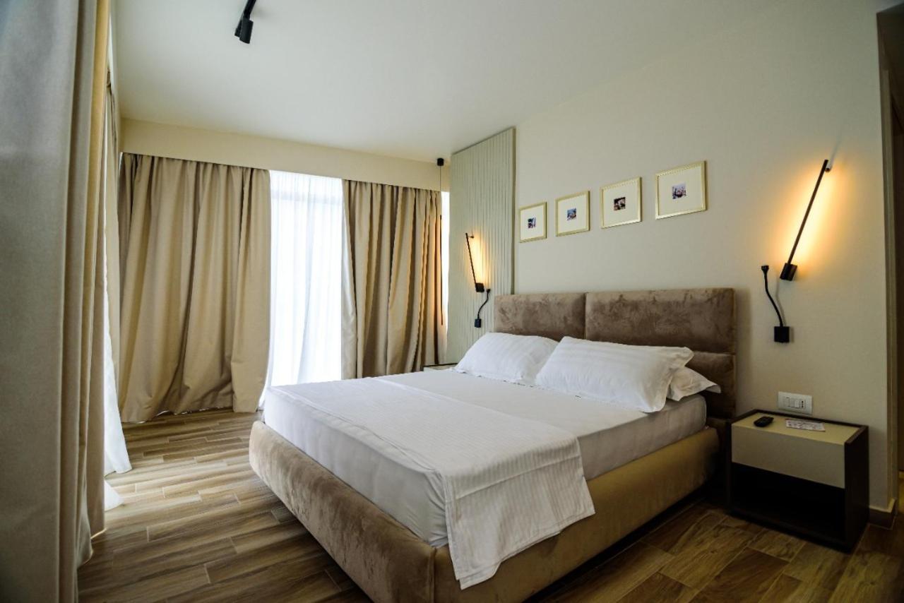 Hotel Orange Dhërmi 외부 사진