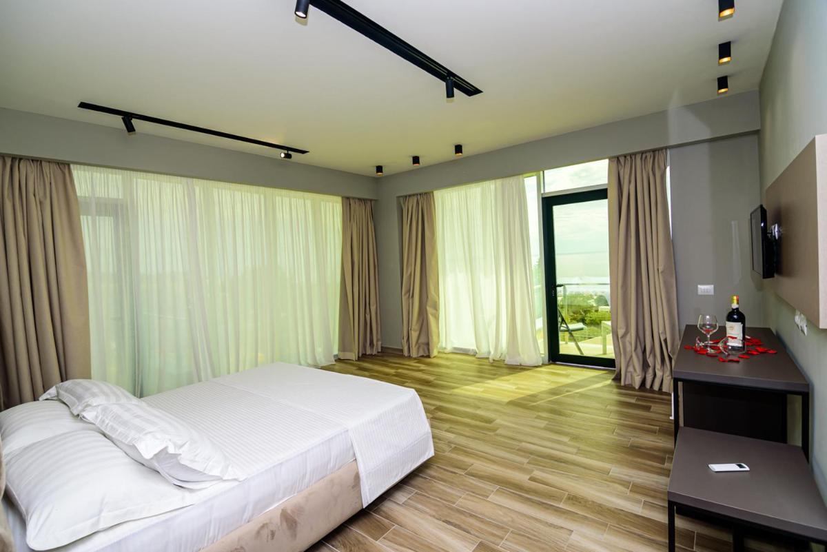 Hotel Orange Dhërmi 외부 사진