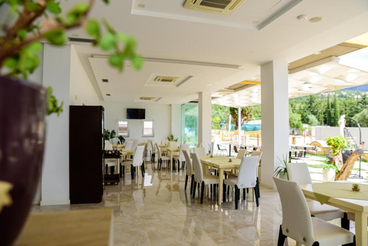Hotel Orange Dhërmi 외부 사진
