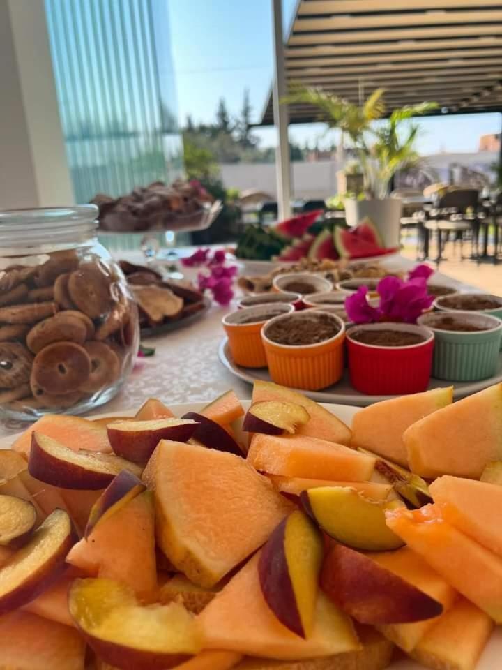 Hotel Orange Dhërmi 외부 사진